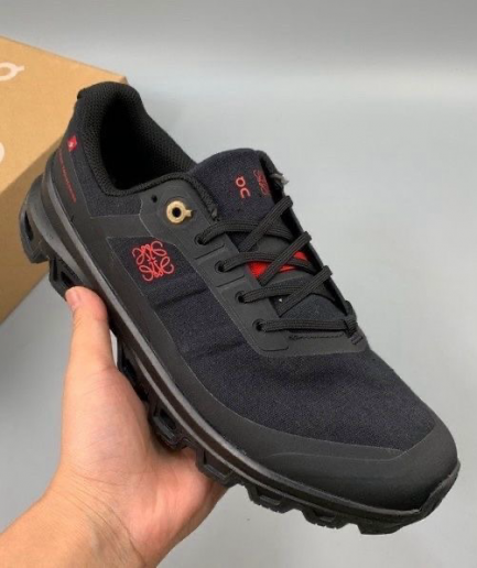 On Running Black N Red