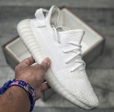 YEEZY 350 CREAM