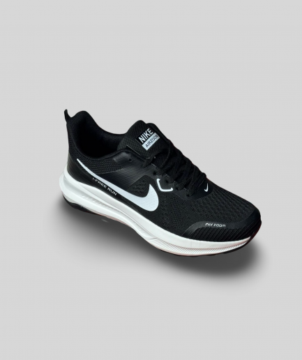 Nike Running Zoom 15