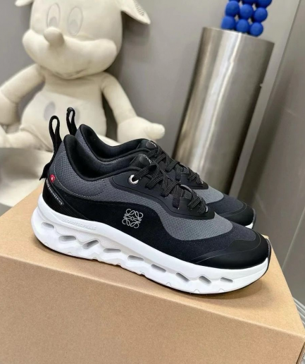 On Running H - Black