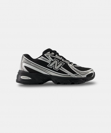 New Balance 740 Black